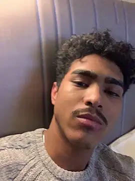 Snapshot of Ryan-hot chatting on 02.03.25 Ryan-hot online show from 02.03.25