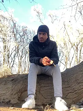 Snapshot of Ryan-hot chatting on 02.05.25 Ryan-hot online show from 02.05.25