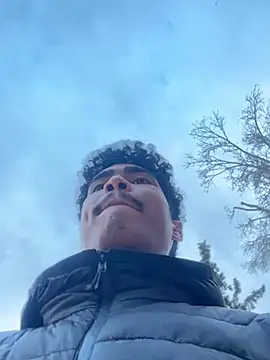 Snapshot of Ryan-hot chatting on 02.11.25 Ryan-hot online show from 02.11.25