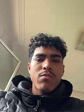 Snapshot of Ryan-hot chatting on 03.03.25 Ryan-hot online show from 03.03.25