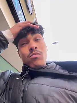 Snapshot of Ryan-hot chatting on 03.11.25 Ryan-hot online show from 03.11.25