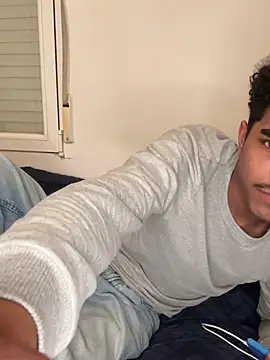 Snapshot of Ryan-hot chatting on 03.14.25 Ryan-hot online show from 03.14.25