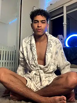 Snapshot of Ryan-hot chatting on 10.01.25 Ryan-hot online show from 10.01.25