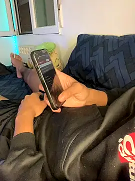 Snapshot of Ryan-hot chatting on 10.12.25 Ryan-hot online show from 10.12.25