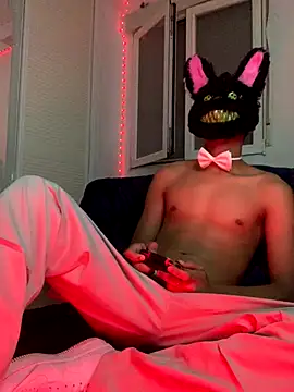 Snapshot of Ryan-hot chatting on 11.01.25 Ryan-hot online show from 11.01.25