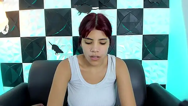 Snapshot of AfroditaMoore chatting on 10.28.25 AfroditaMoore online show from 10.28.25