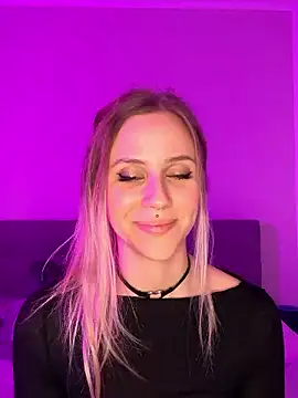 lunawolf21 online show from 12.03.24