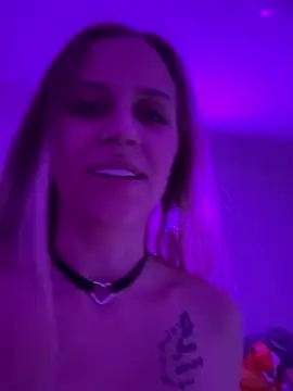 lunawolf21 online show from 01.01.25