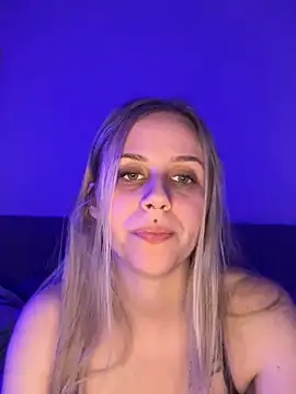 lunawolf21 online show from 02.01.25