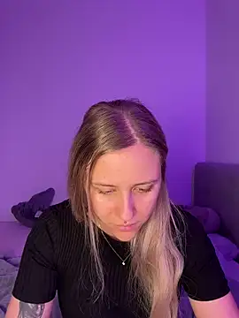 lunawolf21 online show from 02.13.26