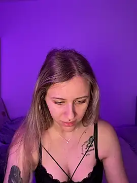 lunawolf21 online show from 02.16.26