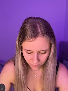 lunawolf21 online show from 02.17.26