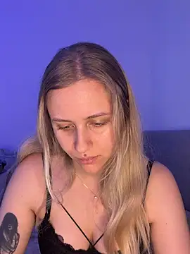 lunawolf21 online show from 03.17.26