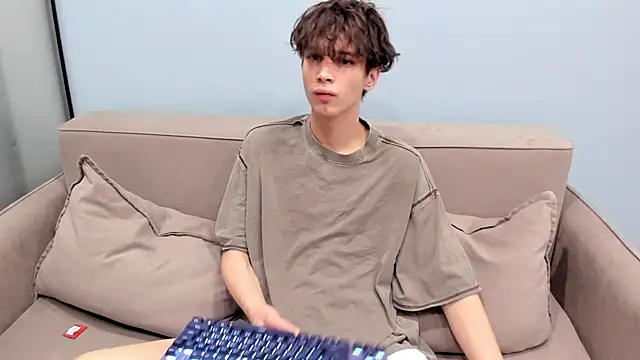 Im Shine Guy online show from 12.03.25