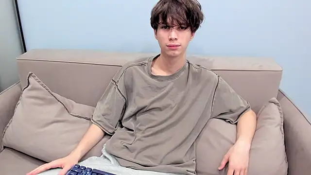 Im Shine Guy online show from 12.05.25