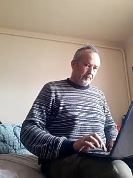 Snapshot of GayPourToi chatting on 03.02.25 GayPourToi online show from 03.02.25