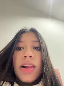 Lolitacooper online show from 02.03.25