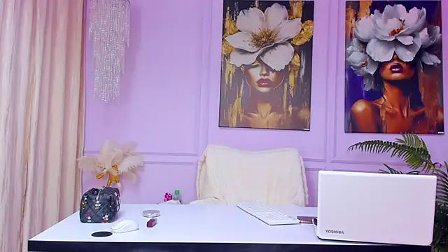 CarlaWhite online show from 04.24.26