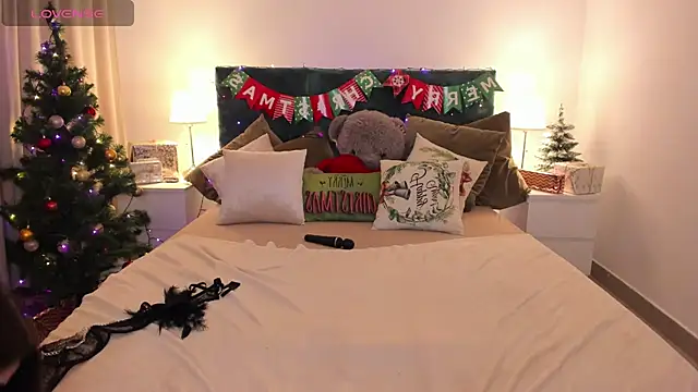 Aria Blisss online show from 01.07.25