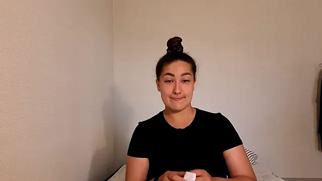Aria Blisss online show from 07.06.26