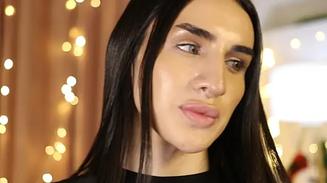 Kim Oberlin  online show from 01.07.25