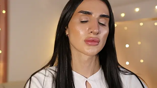 Kim Oberlin  online show from 02.07.25