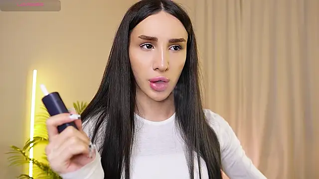 Kim Oberlin  online show from 11.29.25