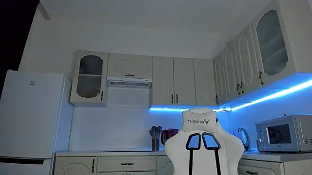 Kim Oberlin  online show from 02.07.26