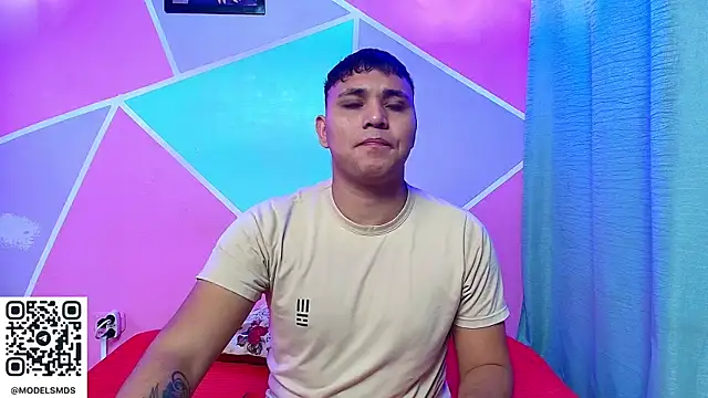 couple lovelyds online show from 01.08.26