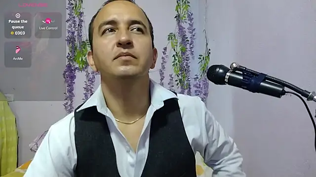 yazforeSolo online show from 09.17.25