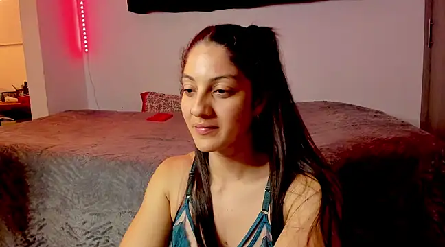 Snapshot of sweet_sara2 chatting on 02.11.25 sweet sara2 online show from 02.11.25