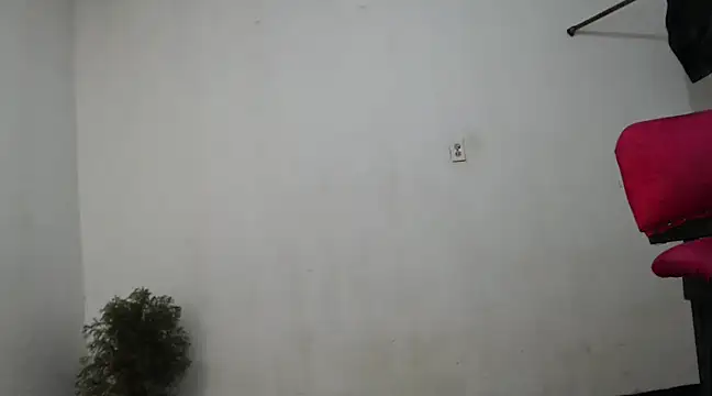 Snapshot of fernandez_latinblackk chatting on 12.22.24 fernandez latinblackk online show from 12.22.24