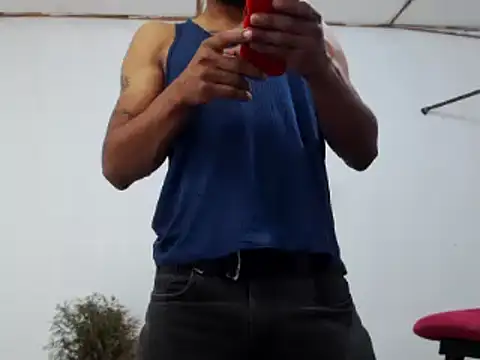 Snapshot of fernandez_latinblackk chatting on 01.10.25 fernandez latinblackk online show from 01.10.25