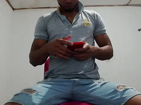 Snapshot of fernandez_latinblackk chatting on 01.26.25 fernandez latinblackk online show from 01.26.25