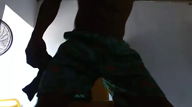 Snapshot of fernandez_latinblackk chatting on 03.12.25 fernandez latinblackk online show from 03.12.25