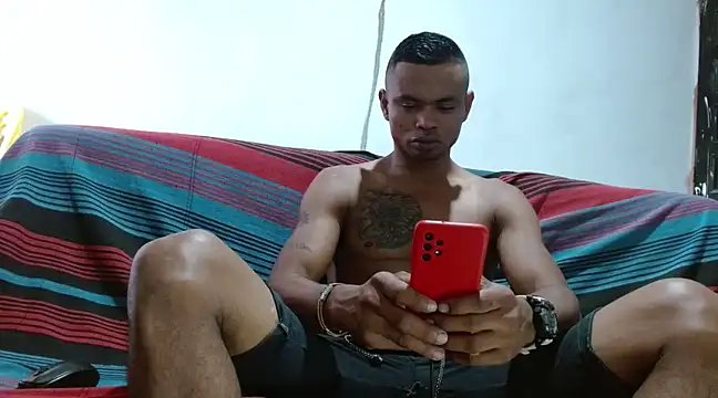 Snapshot of fernandez_latinblackk chatting on 03.19.25 fernandez latinblackk online show from 03.19.25