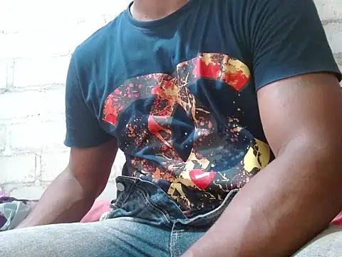 Snapshot of fernandez_latinblackk chatting on 09.10.25 fernandez latinblackk online show from 09.10.25