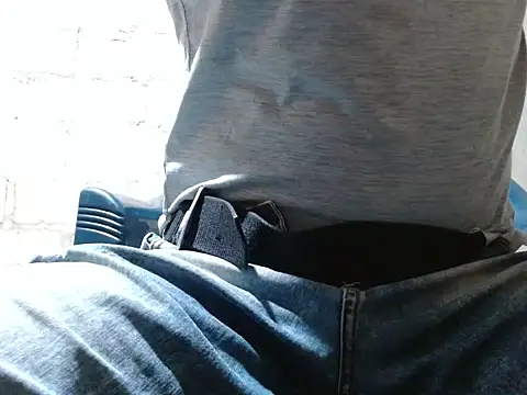 Snapshot of fernandez_latinblackk chatting on 10.26.25 fernandez latinblackk online show from 10.26.25