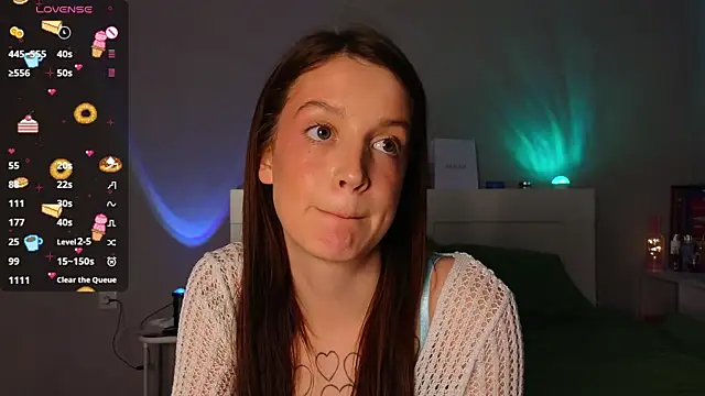 Snapshot of Sweet_Evva chatting on 11.01.25 Sweet Evva online show from 11.01.25