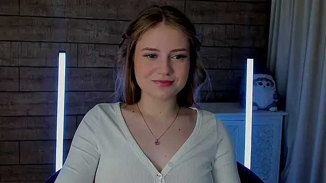 SelinSwarovski online show from 03.20.25