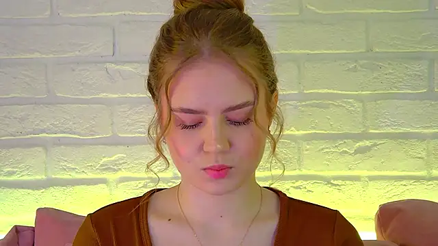 SelinSwarovski online show from 02.22.26