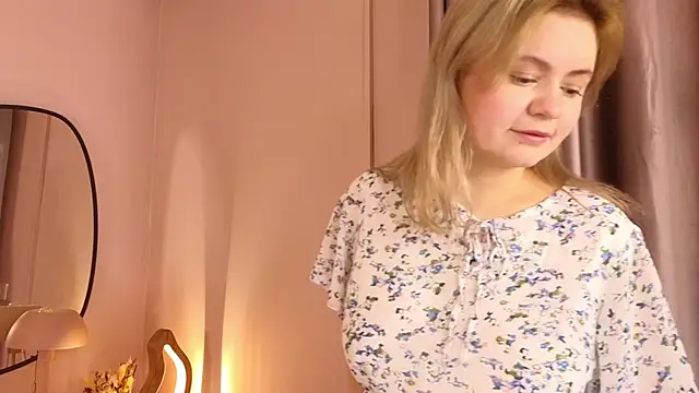 Maybe Baby  online show from 12.09.24