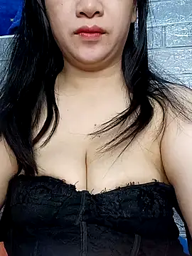 Snapshot of Basabetnga chatting on 03.20.25 Basabetnga online show from 03.20.25