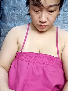 Snapshot of Basabetnga chatting on 10.27.25 Basabetnga online show from 10.27.25