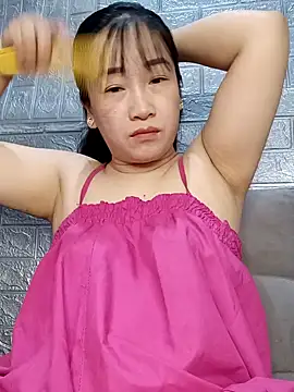 Snapshot of Basabetnga chatting on 11.22.25 Basabetnga online show from 11.22.25