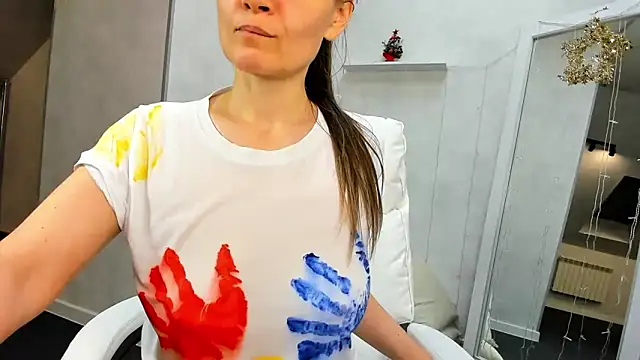 Snapshot of Lillian_White chatting on 01.09.25 Lillian White online show from 01.09.25