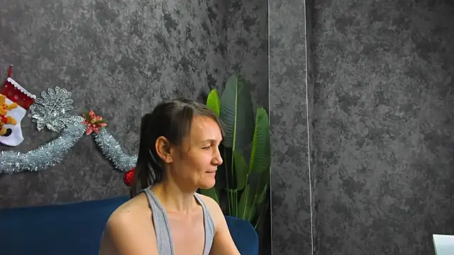 Snapshot of Lillian_White chatting on 01.16.25 Lillian White online show from 01.16.25