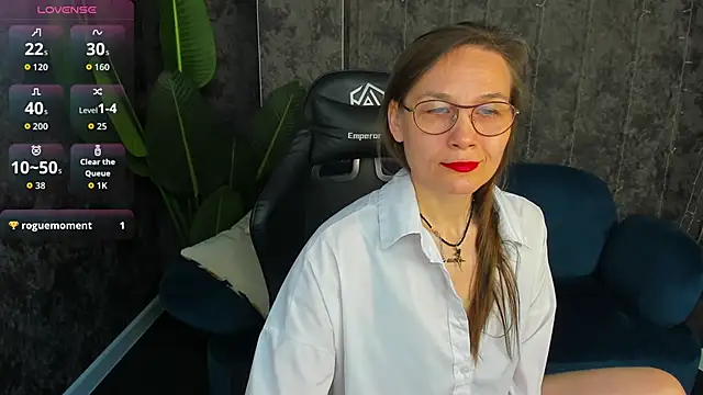 Lillian White online show from 05.20.26