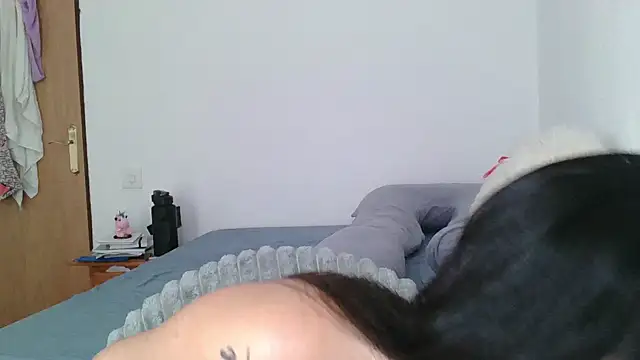 Snapshot of AbyCarson chatting on 02.21.25 AbyCarson online show from 02.21.25