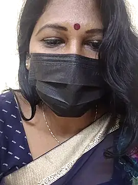 Snapshot of kathrina_96 chatting on 10.13.25 kathrina 96 online show from 10.13.25